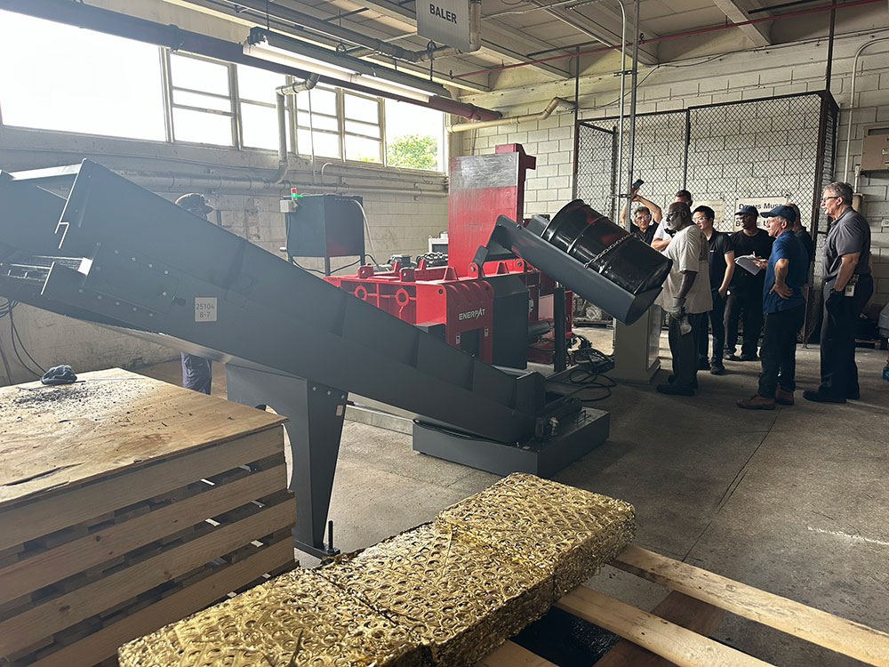 AMB-L1480-160T Door-Type Scrap Metal Compactor AMB-L1480-160T ضاغطة الخردة المعدنية من نوع الباب