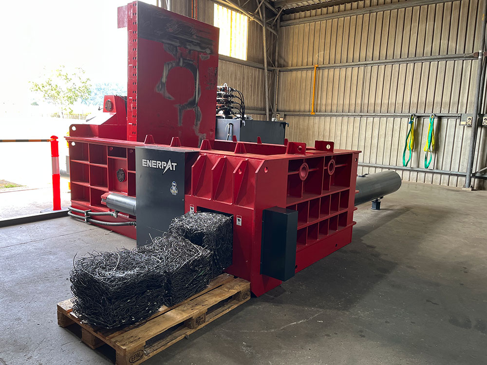 Mattress Springs Scrap Metal Baler for Sale فراش الينابيع الخردة المعدنية المكبس للبيع